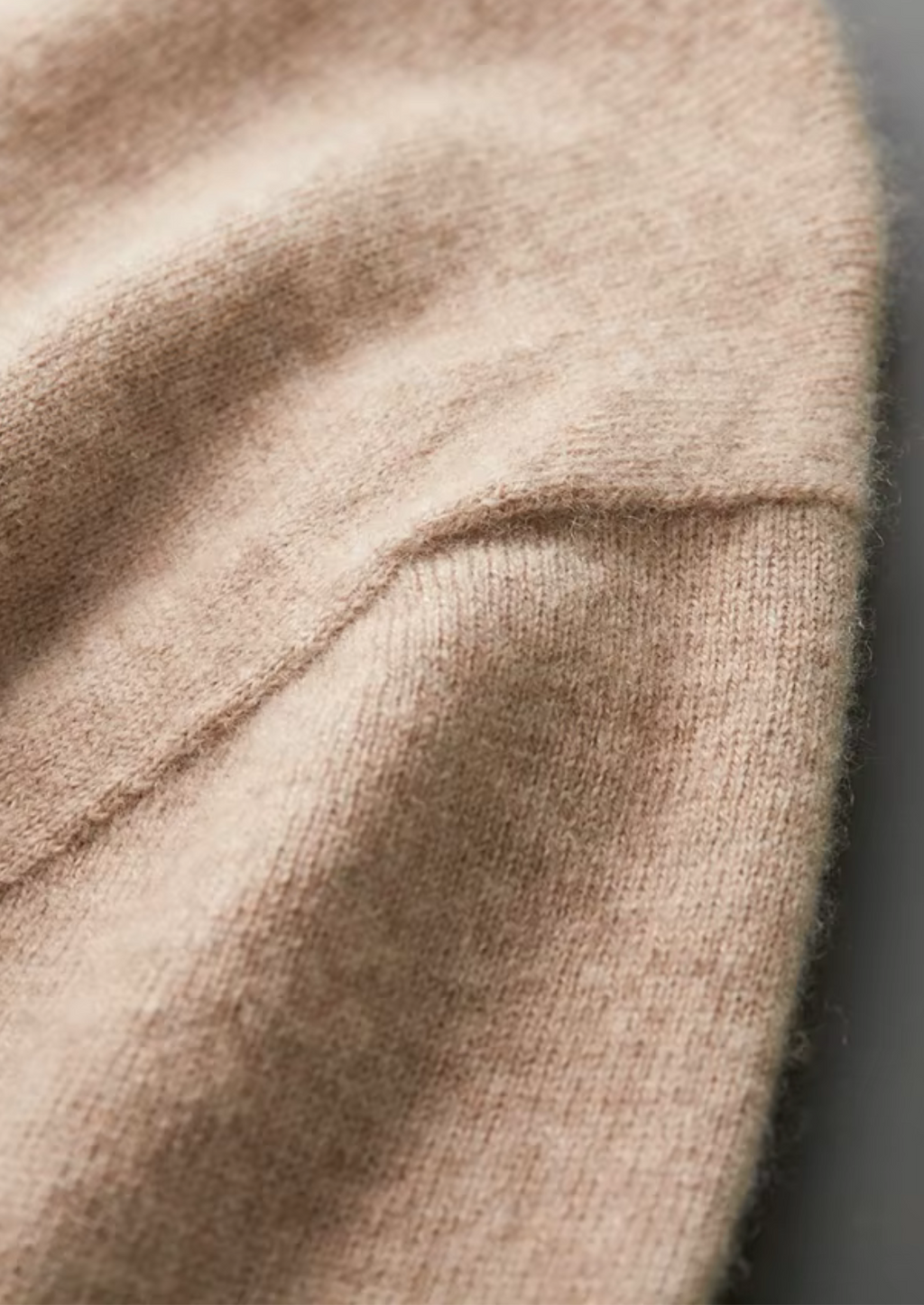 Cashmere Crewneck T-Shirt for Men and Women - Classic Style, Soft Fabric