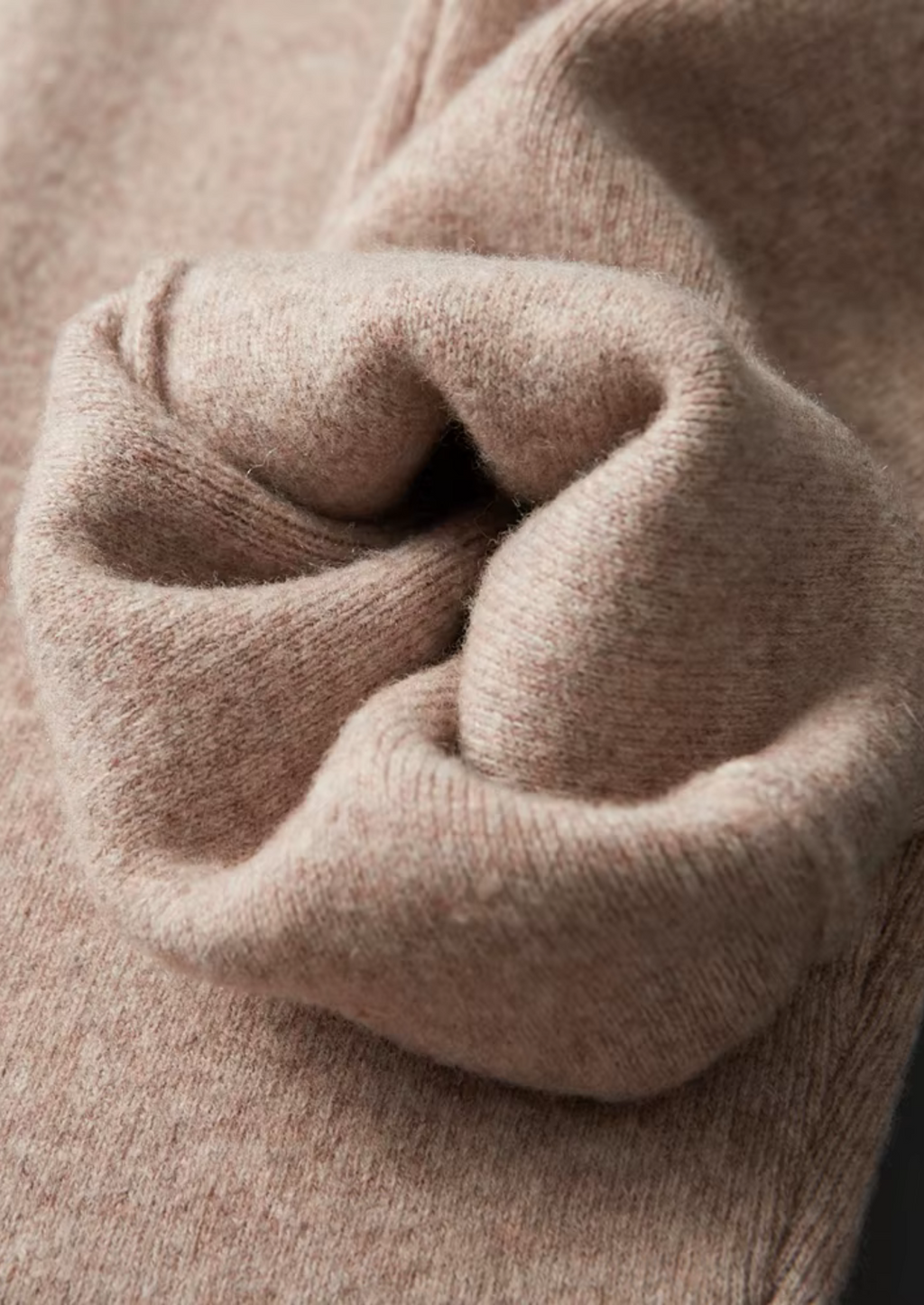 Wool Leisure Trousers for Comfortable Everyday Wear in Relaxed Fit