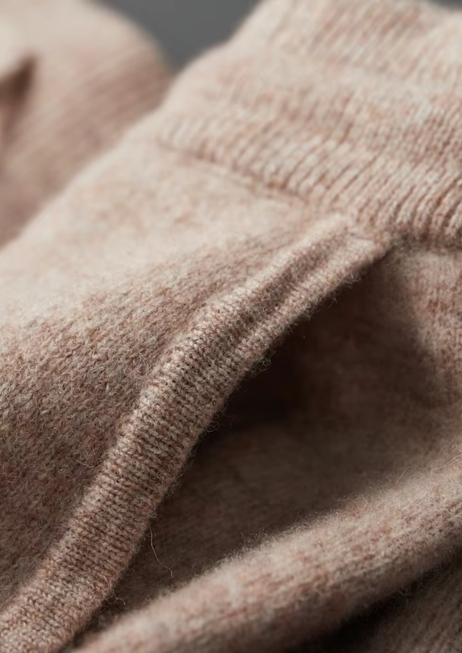 Wool Leisure Trousers for Comfortable Everyday Wear in Relaxed Fit