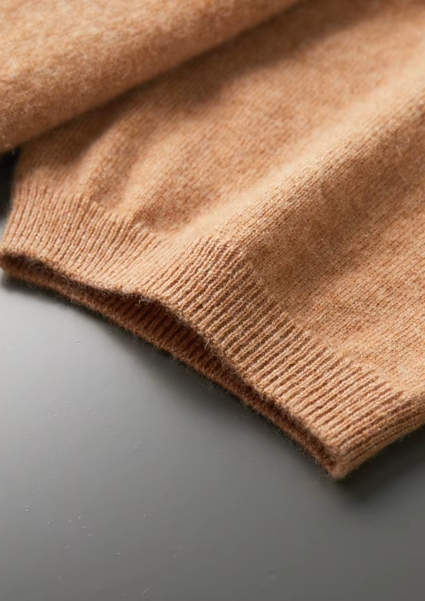 Cashmere Crewneck T-Shirt for Men and Women - Classic Style, Soft Fabric