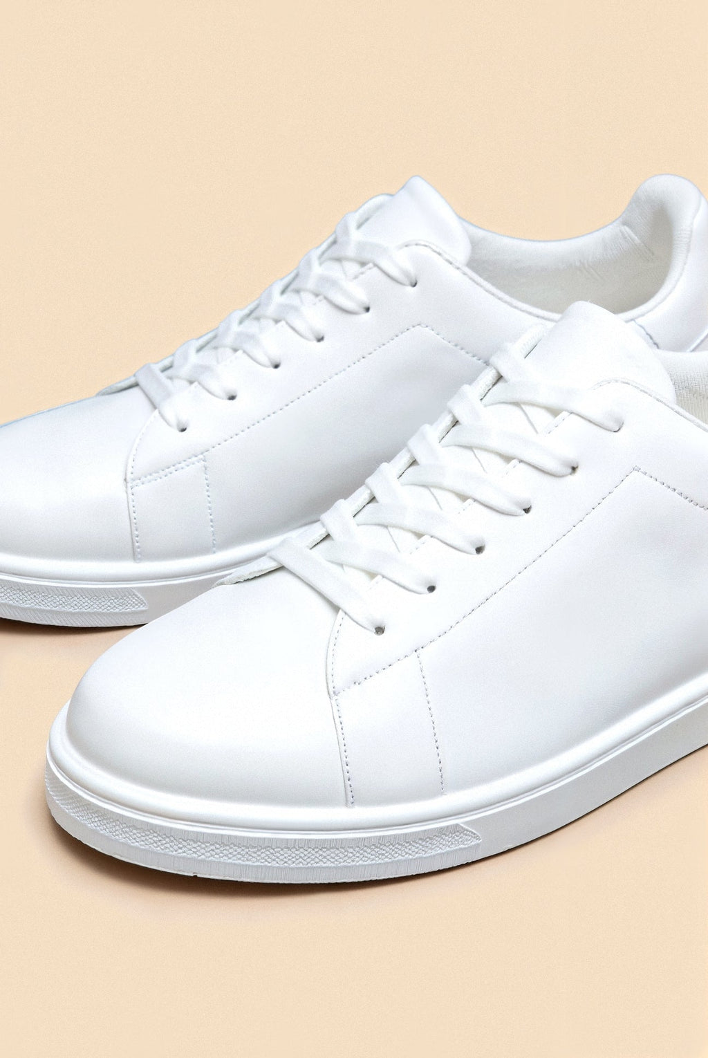 Classic Canvas Sneakers for Everyday Wear - Comfortable and Versatile Footwear